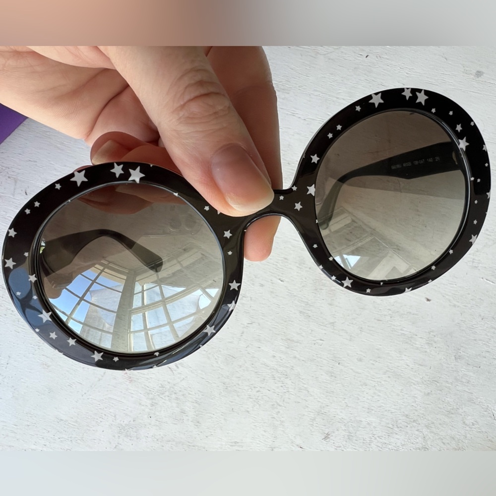 Miu Miu stars round sunglasses
